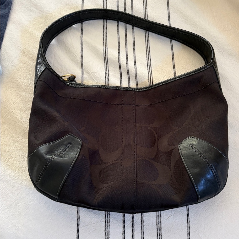 Coach Signature black Hobo bag 2007 EUC